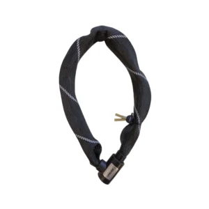 Zwart kettingslot met sleutels